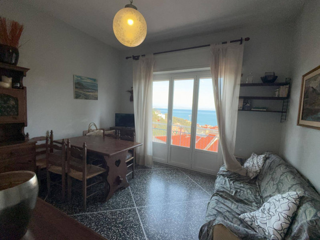 Appartamento in vendita a Celle Ligure