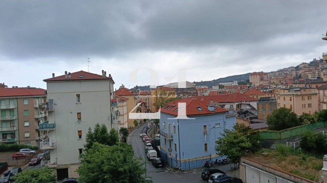 Appartamento in affitto a Varazze