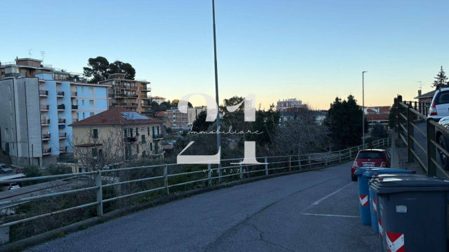 Appartamento in vendita a Celle Ligure