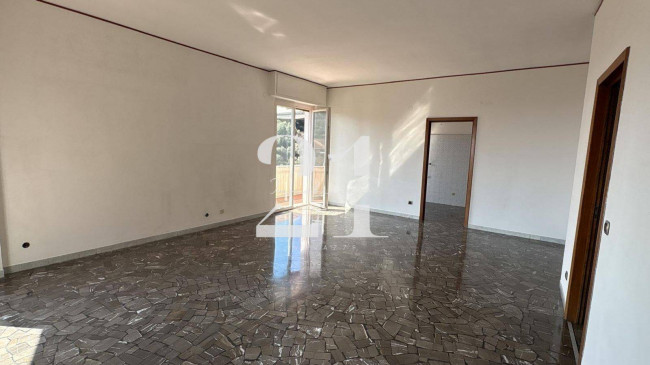 Appartamento in vendita a Celle Ligure