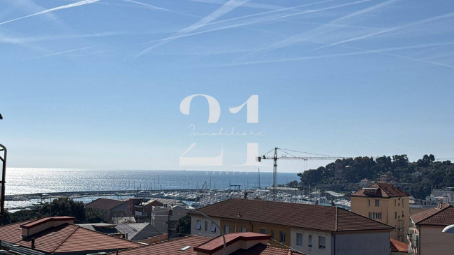 Appartamento in affitto a Varazze