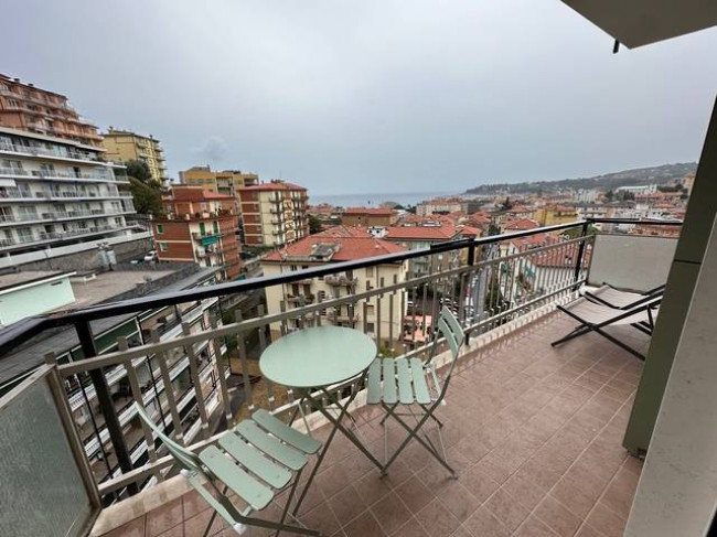 Appartamento in affitto a Varazze