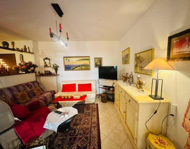 Appartamento in vendita a Varazze