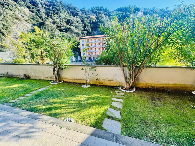 Appartamento in vendita a Varazze