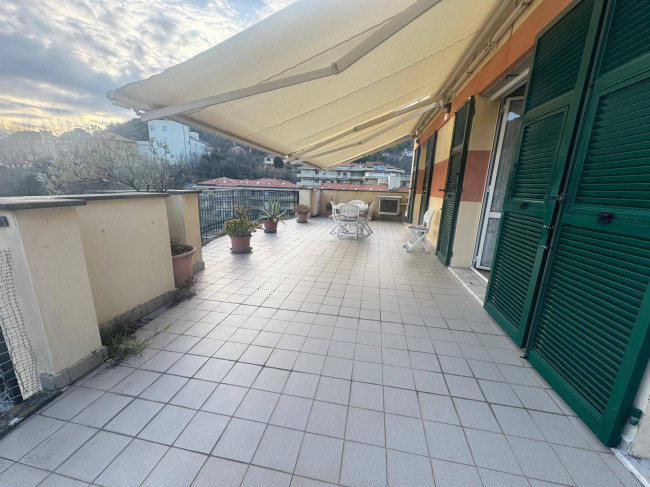 Appartamento in vendita a Varazze