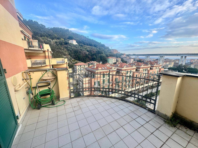 Appartamento in vendita a Varazze