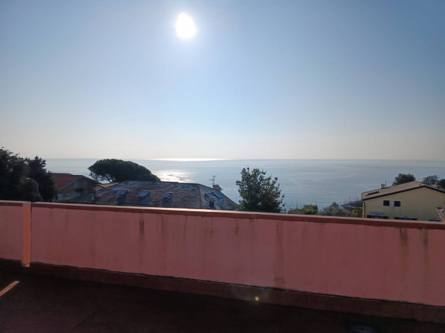 Appartamento in vendita a Varazze