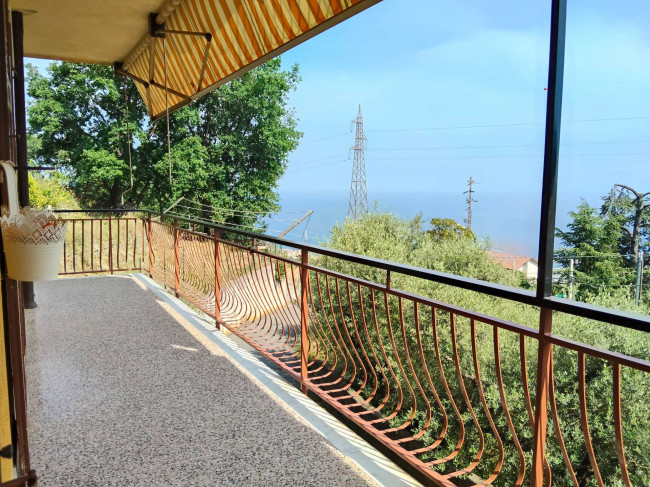Appartamento in affitto a Varazze