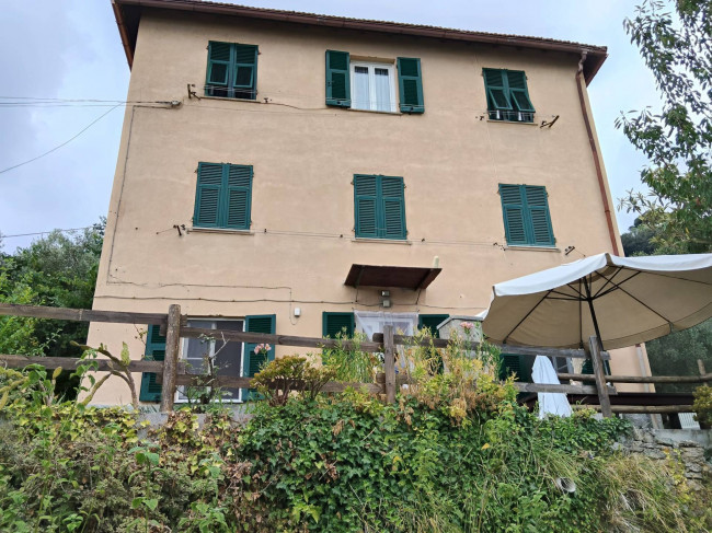 Appartamento in vendita a Varazze