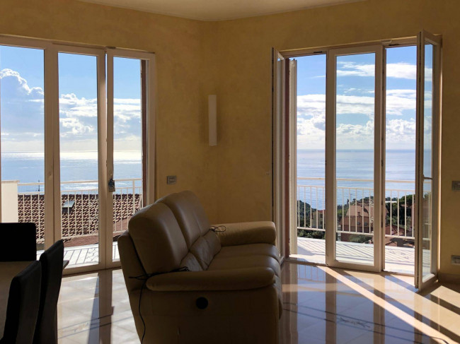 Appartamento in affitto a Varazze