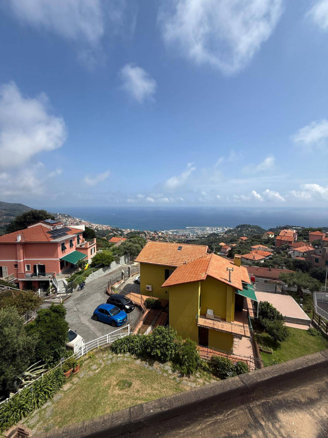 Appartamento in affitto a Varazze