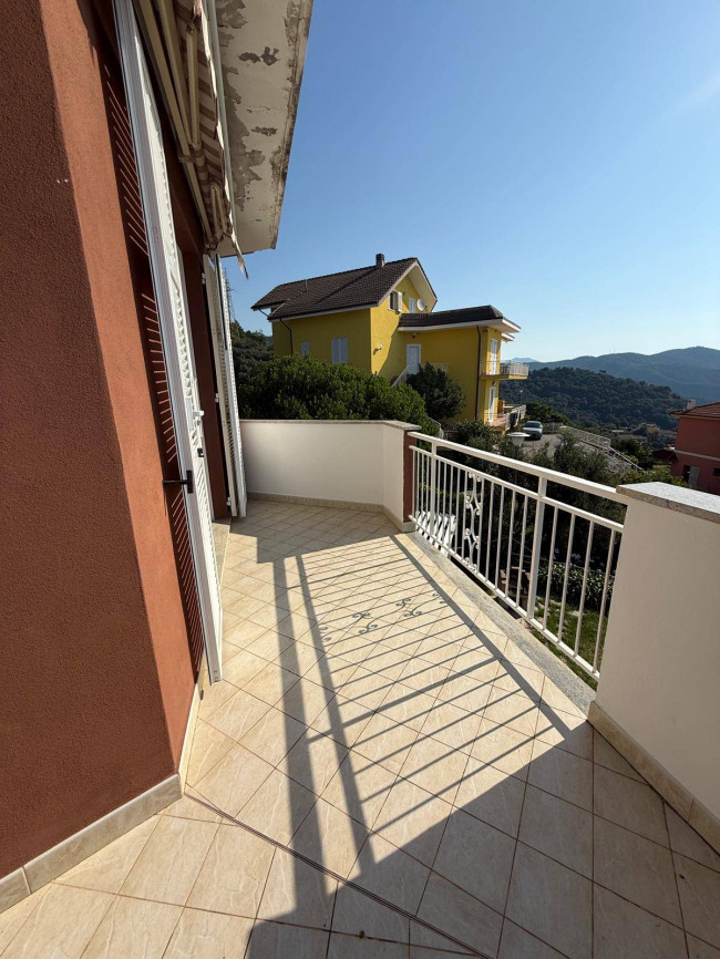 Appartamento in affitto a Varazze