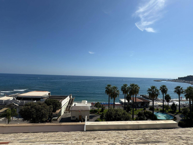 Appartamento in affitto a Varazze