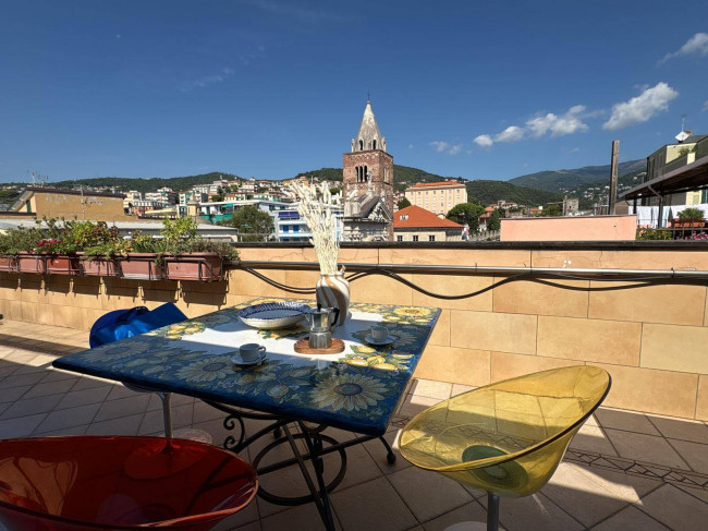 Appartamento in affitto a Varazze