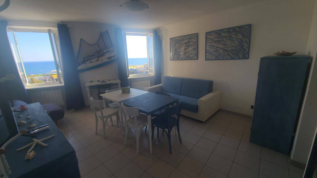 Appartamento in affitto a Varazze
