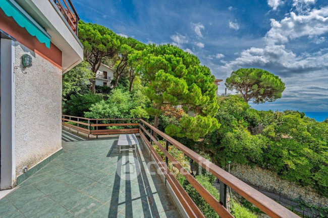 Appartamento in vendita a Varazze