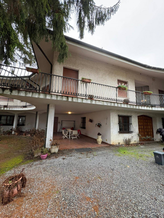 Villa in vendita a Dego