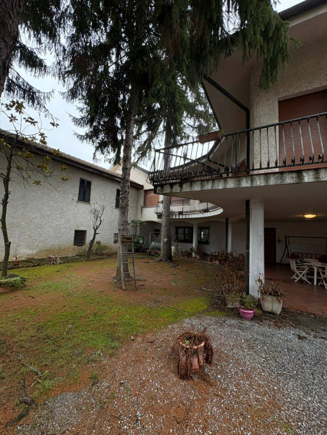 Villa in vendita a Dego