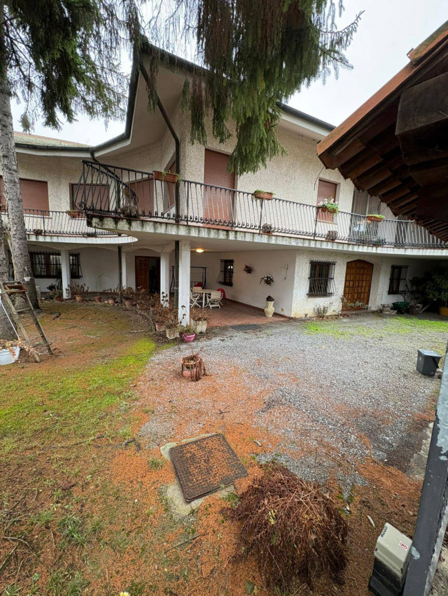 Villa in vendita a Dego