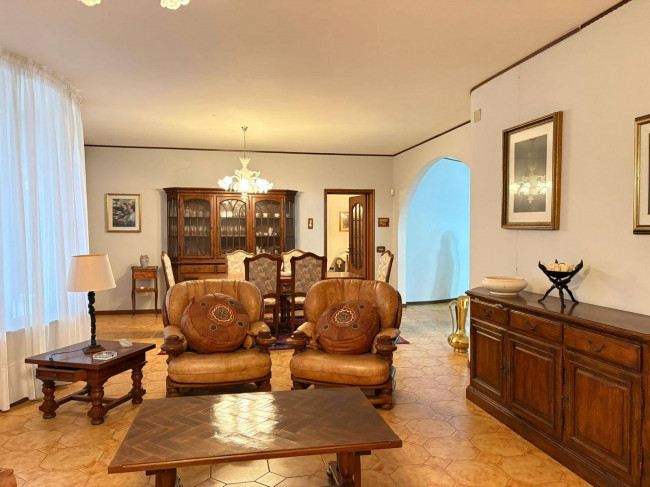 Villa in vendita a Dego