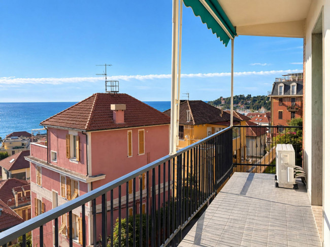 Appartamento in affitto a Varazze