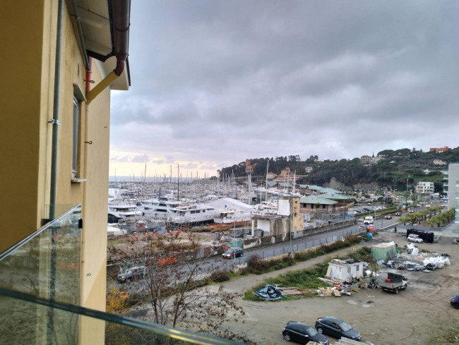 Appartamento in affitto a Varazze