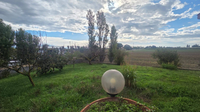 Villa in vendita a Aprilia