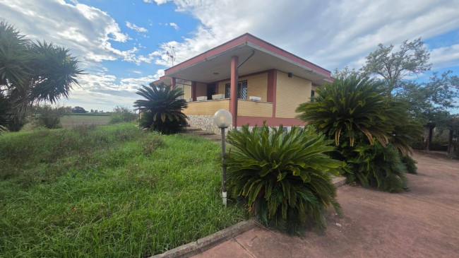 Villa in vendita a Aprilia