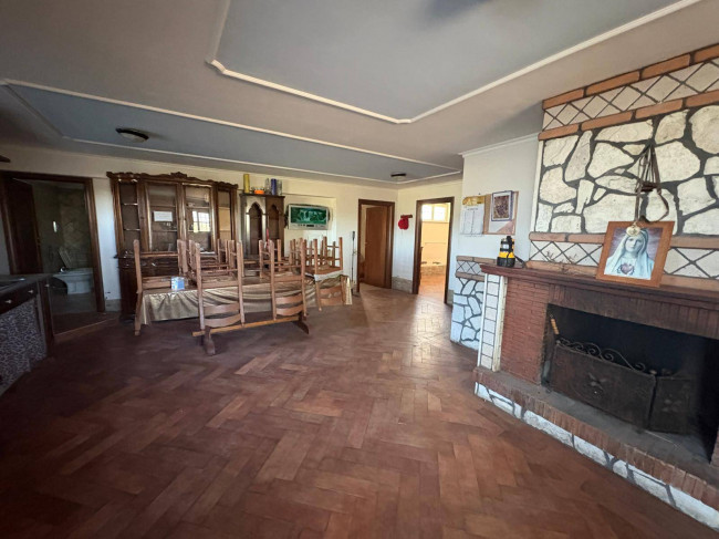 Villa in vendita a Aprilia