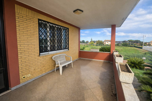 Villa in vendita a Aprilia