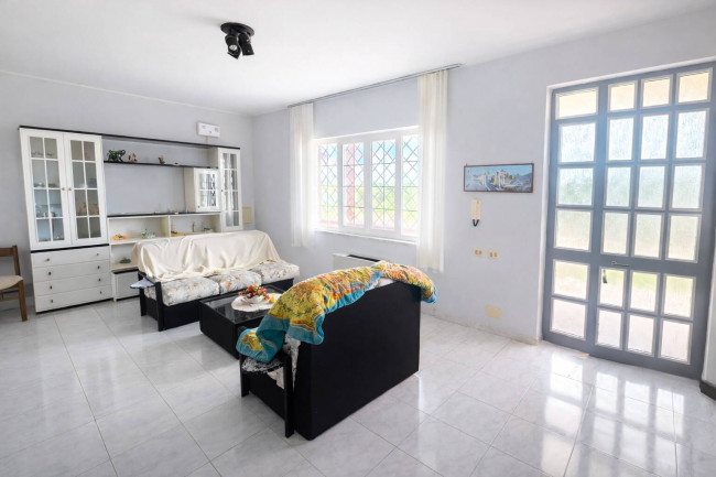 Villa in vendita a Aprilia