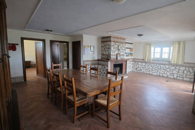 Villa in vendita a Aprilia