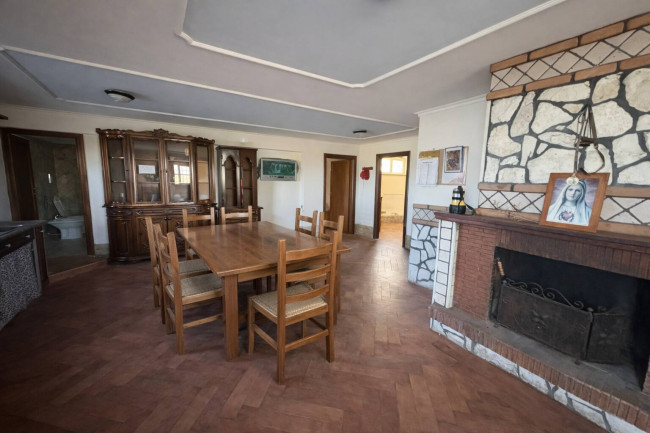 Villa in vendita a Aprilia