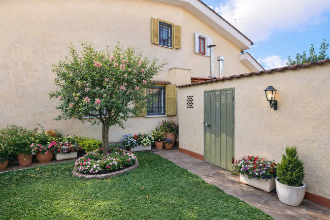 Villette a schiera in vendita a Ardea