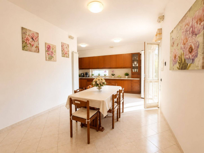 Villa in vendita a Latina