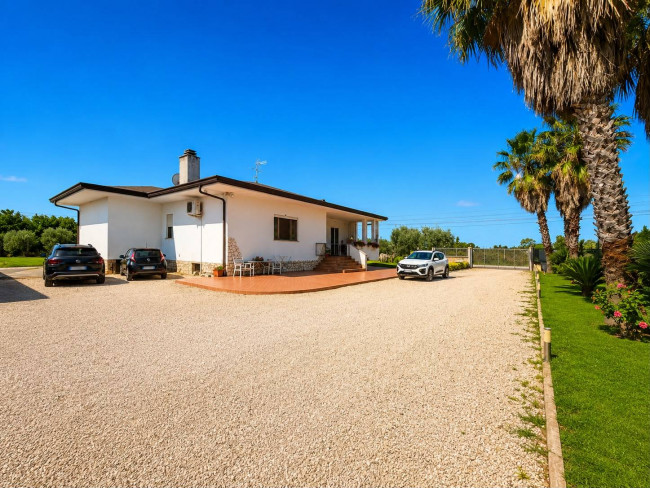 Villa in vendita a Latina