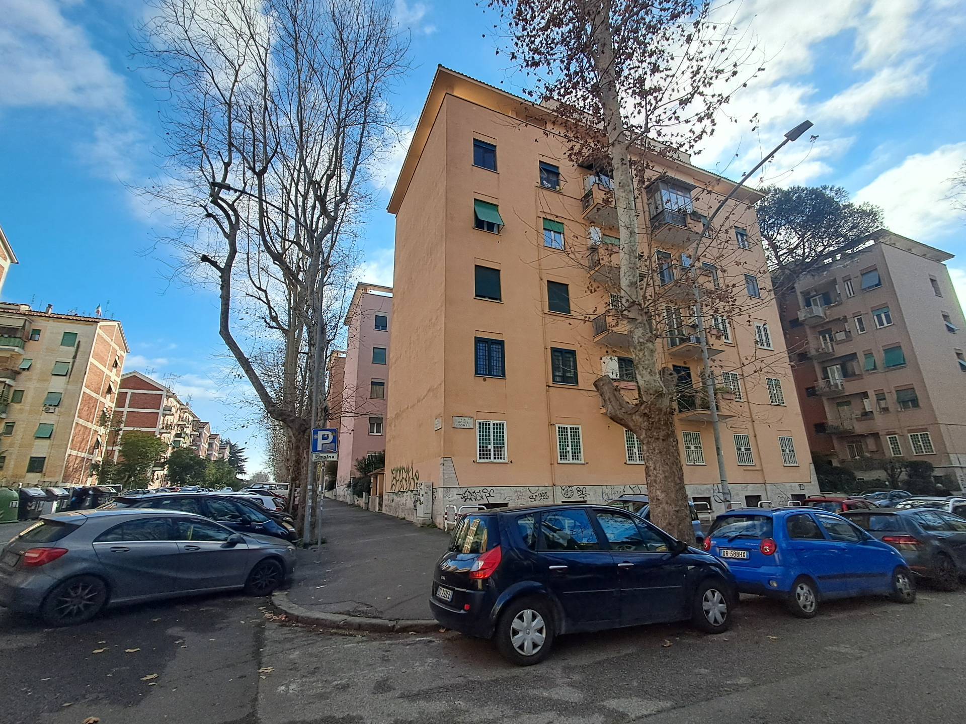 Magazzino-Deposito in vendita a Roma