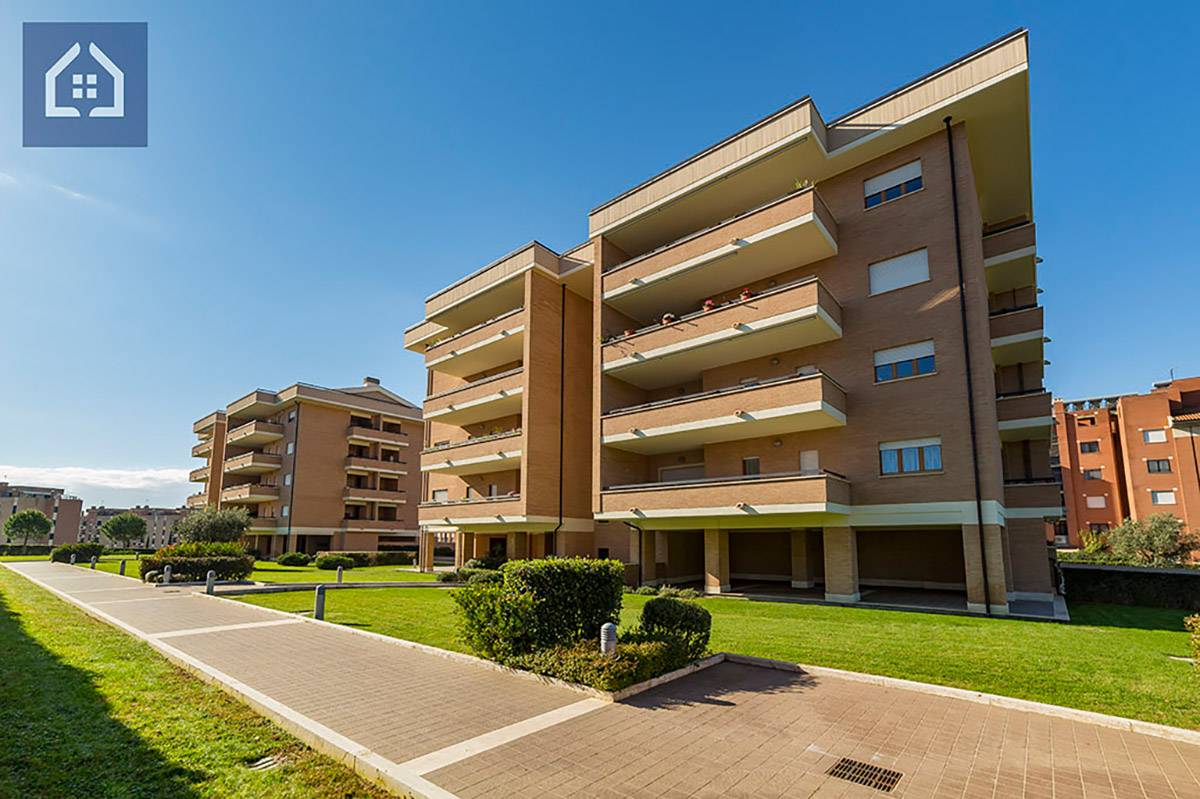 Quadrilocale in affitto a Roma