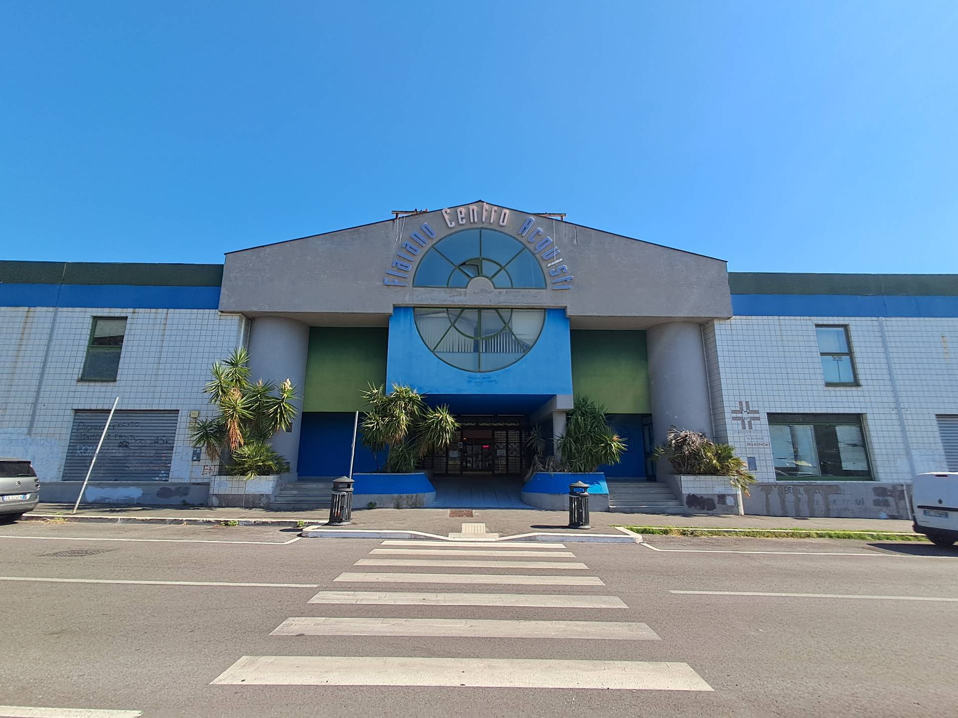 Locale commerciale in vendita a Roma