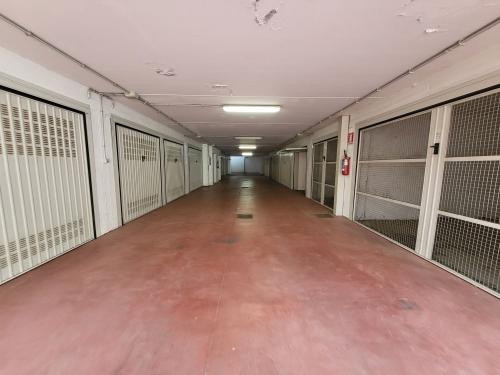 Box o garage in vendita a Roma