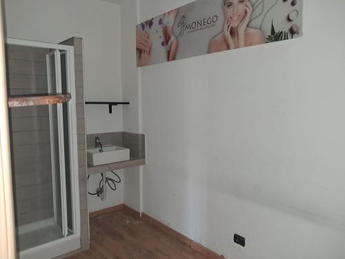 Locale commerciale in affitto a Roma