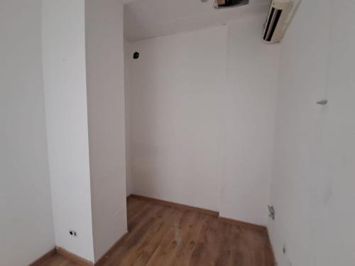 Locale commerciale in affitto a Roma