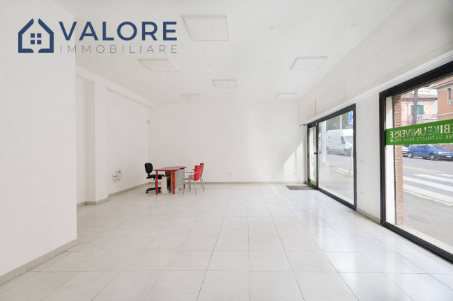 Locale commerciale in affitto a Roma