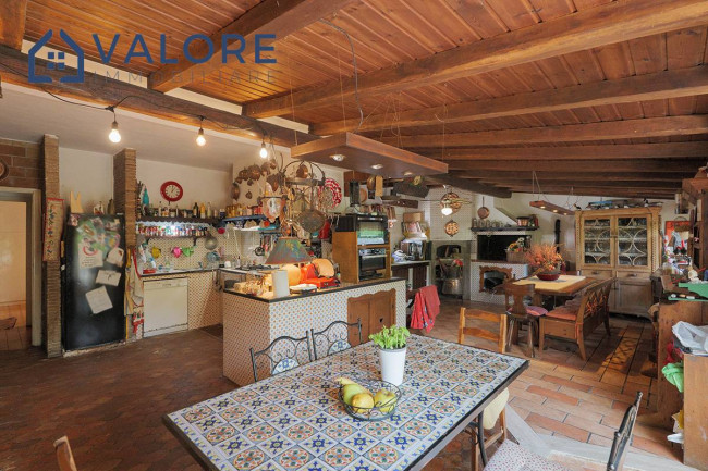 Villa bifamiliare in vendita a Formello