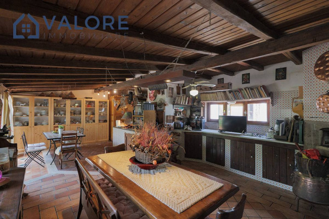 Villa bifamiliare in vendita a Formello