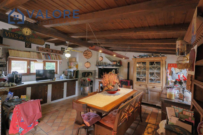 Villa bifamiliare in vendita a Formello