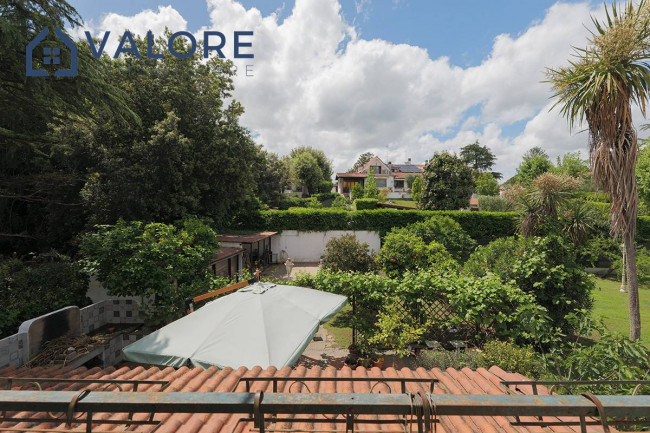 Villa bifamiliare in vendita a Formello