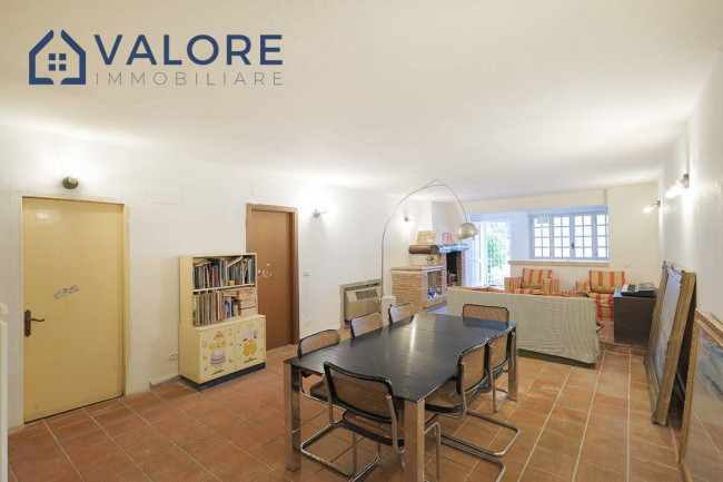 Villa bifamiliare in vendita a Formello