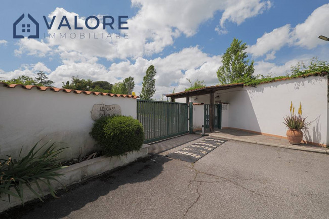 Villa bifamiliare in vendita a Formello