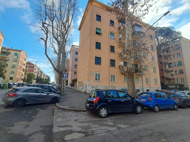 Magazzino-Deposito in vendita a Roma